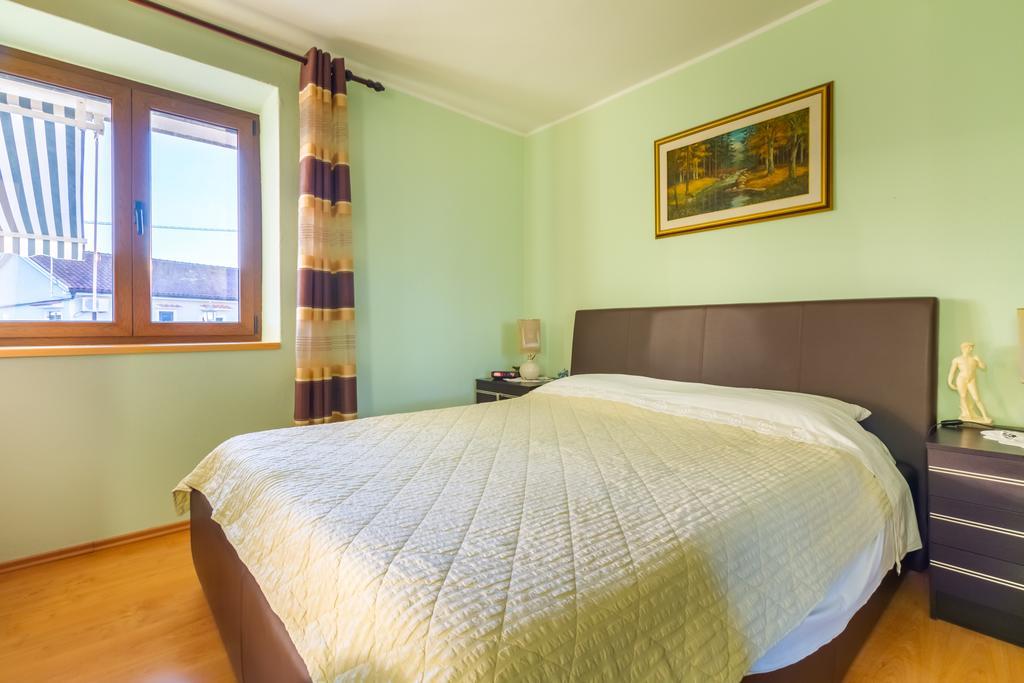 Apartment Manzoni Malinska Exteriör bild
